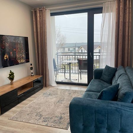 Noah Apartment Self Check-In Otopeni Exterior photo